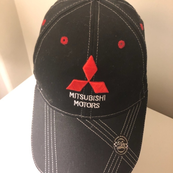 Hat - Picture 1 of 2